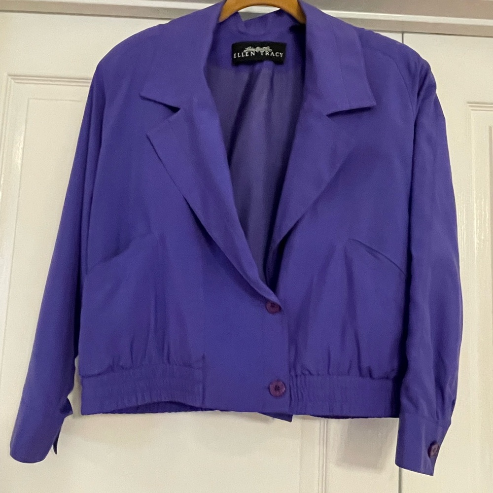 Vintage 80’s Bomber jacket in‎ royal purple. Size 12. Brand: Ellen Tracy.